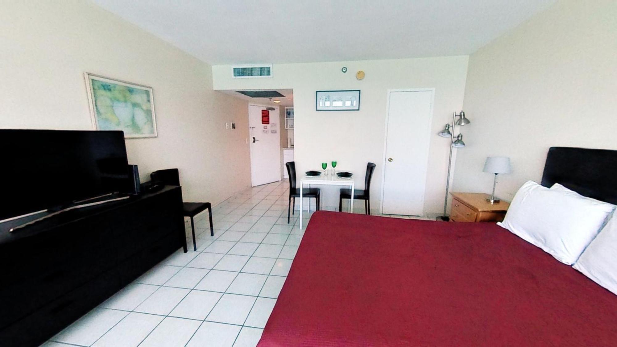 Castle 1733 Ocean View Studio With Direct Beach Access, Pool, Tennis & Free Parking Miami Beach Oda fotoğraf